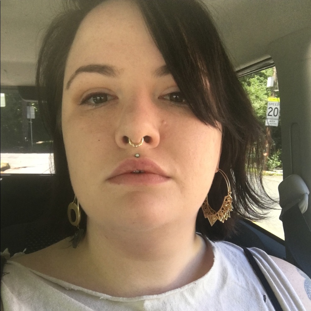 Meet your Posher, Amber